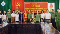 Nâng bước các em học sinh nơi địa đầu Tổ quốc