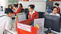 Kinh tế khó khăn, lãi suất giảm, có nên mua vàng?