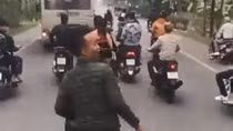 Xử lý nghiêm nhóm thanh niên cản trở xe đưa tân binh nhập ngũ
