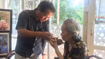 Vui buồn nghệ sĩ trong Trung tâm dưỡng lão