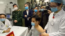 Tiêm vaccine COVID-19: Những ai và khu vực nào được ưu tiên?