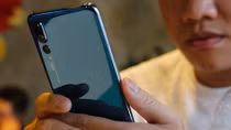 Ngành Đường sắt sẽ cấm một số nhân viên dùng smartphone khi làm việc