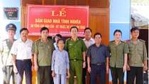Tổng cục Hậu cần - Kỹ thuật trao nhà nghĩa tình đồng đội tại tỉnh Long An