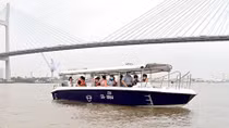 Độc đáo tour trải nghiệm biệt thự mẫu đô thị đảo Phượng Hoàng – Aqua City bằng đường sông