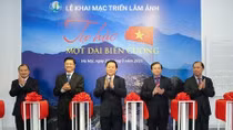Triển lãm ảnh "Tự hào một dải biên cương"