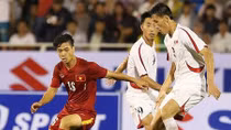 16 phút đá chính chưa hay và chưa may của Công Phượng