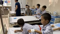 Chữa ung thư bằng “thực dưỡng”: Đừng mù quáng để mất cơ hội sống