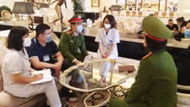 Công an Hà Nội thực hiện mệnh lệnh “đi từng ngõ, gõ từng nhà”