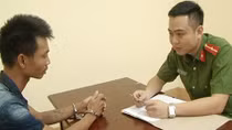 Vờ va chạm giao thông gây ra 9 vụ cướp 