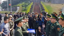 Tiếp nhận đối tượng truy nã đặc biệt nguy hiểm do Trung Quốc trao trả