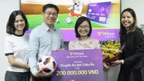 Bất ngờ nhận được chuyến du lịch châu Âu trong mơ nhờ chi tiêu bằng thẻ