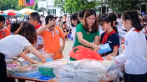 Gia tăng bạo lực học đường: Gia đình đang buông lỏng giáo dục trẻ