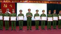 Sơ kết giao ước thi đua giữa Công an quận Hoàng Mai và Công an quận 10