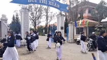 Không nên độc quyền cung cấp áo len đồng phục trong trường học ở Lâm Đồng
