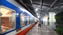 Thời gian đi tàu nhanh Vinh-Hà Nội được rút ngắn còn 5 tiếng rưỡi