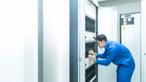 Khó truy cập internet, nhà mạng trấn an người dùng 