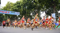 1.200 VĐV tham gia giải chạy báo Hà Nội mới mở rộng lần thứ 43 