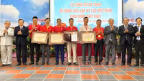 Trao 6 kỷ lục Việt Nam cho Gốm Đất Việt 