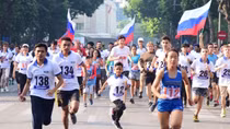 Gần 1.500 vận động viên chạy “Vì hòa bình năm 2019” quanh Hồ Hoàn Kiếm