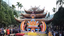20 vạn người trảy hội chùa Hương