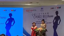 “Hoa khôi hòa bình Việt Nam” không chấp nhận giải phẫu thẩm mỹ