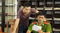 Khi cảnh sát đẹp trai "đối đầu" với ông chồng nhu nhược... 