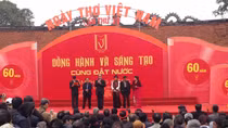 Lan tỏa tình yêu và truyền bá thi ca Việt