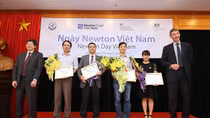 Nhóm tác giả đoạt giải Newton Việt Nam 2017 được trao tặng 200.000 GBP