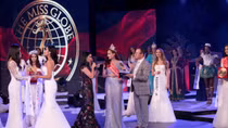 Khánh Ngân sững sờ vì bỗng dưng mất quyền trao vương miện cho Miss Globe 2018
