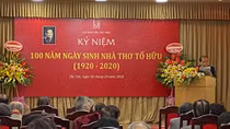  Nhà thơ Tố Hữu – Trăm năm nhìn lại