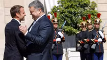 Ông Poroshenko lạc quan về vấn đề Ukraine sau cuộc gặp Tổng thống Pháp 