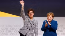 "Tiểu Merkel" trở thành tân Chủ tịch đảng CDU 