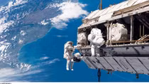 NASA mở tour lên ISS với chi phí "khủng"