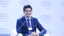 "Mỹ nam 25 tuổi" của nội các Malaysia "gây sốt" tại WEF ASEAN 