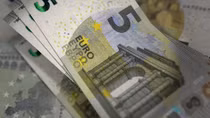 Người Anh sẽ phải trả 5 Euro để nhập cảnh vào EU 