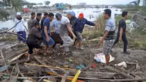 Người dân bàng hoàng kể lại thời khắc xảy ra động đất, sóng thần tại Indonesia 