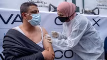 Israel chia sẻ vaccine ngừa COVID-19 "sắp hết hạn" với Palestine