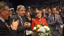 Thủ tướng Angela Merkel tái đắc cử Chủ tịch Đảng CDU 