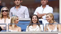 Siêu mẫu Karlie Kloss "nối gót" ái nữ của Tổng thống Trump sắp lên xe hoa