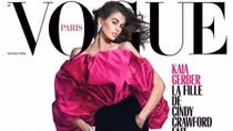 Con gái siêu mẫu Cindy Crawford lập kỳ tích tuổi 16