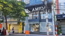 Tìm người dự tiệc cưới có Tổng Giám đốc thẩm mỹ viện AMIDA nhiễm COVID-19