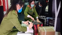 Quán bar chứa khí cười, thuốc lá, bia rượu ngoại không có nguồn gốc