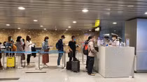 Đưa 20 khách Hàn Quốc về nước vào 23h55 tối nay