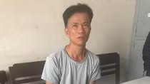 Quên khóa cổng, cụ bà bị trộm đột nhập cuỗm gần chục cây vàng 