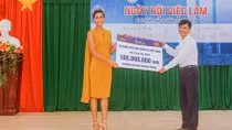 Hoa hậu H’hen Niê trao học bổng 100 triệu cho sinh viên nghèo miền Trung