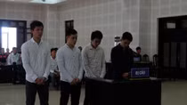 Nghĩ con gái bị chọc ghẹo, chủ quán bánh canh xúi con trai “giết người”