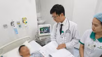 Cứu sống một bệnh nhân ngộ độc nặng do gây tê mổ bóc u bã đậu ở phòng khám tư nhân 