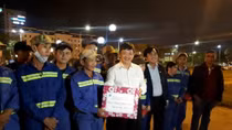 Chuyện tết của những người làm sạch đẹp đường phố 