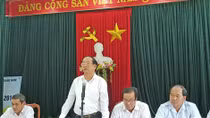  Chủ tịch UBND Quảng Nam đối thoại với người dân về việc “đòi sổ đỏ”