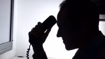 Lật tẩy đường dây người nước ngoài "hù dọa" qua điện thoại chiếm đoạt tiền tỉ